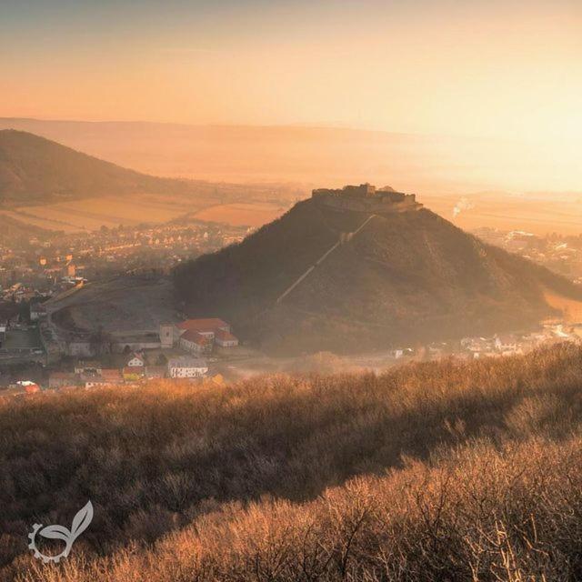Sunrise Kube Villa Hainburg an der Donau Eksteriør billede
